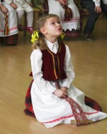 Utenos vaikų lopšelyje -darželyje "Želmenėlis"  vyko vaikų lietuvių liaudies kūrybos atlikėjų konkursas „Tramtatulis-2013", skirtas Vasario 16-ąjai